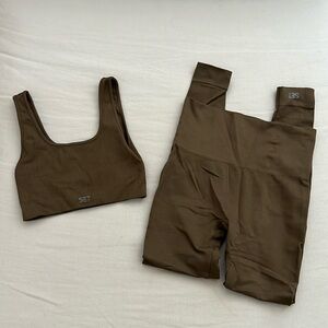 Set Active Bra and Leggings Set 🍄‍🟫 Both Size XS